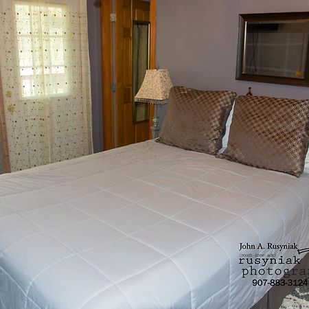 A Hyde Away Inn B&B トック エクステリア 写真
